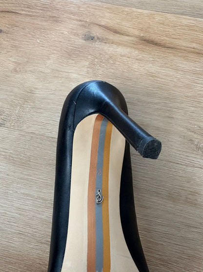 Black Pointed Toe Heels